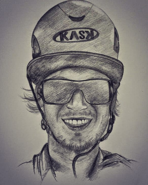 I will draw pencil sketch of your choice
