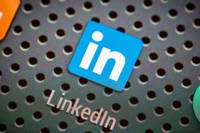 I will do sourcing, technical recruiting using linkedin recruiter lite