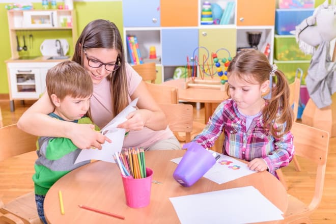 I will make a stunning online english course and plan for you