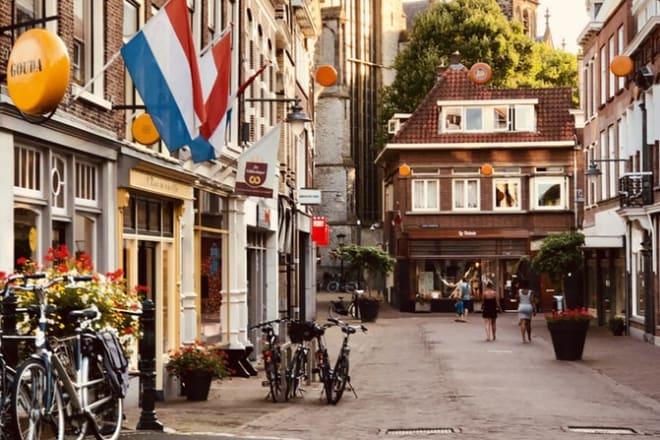 I will translate your SEO content from dutch to german