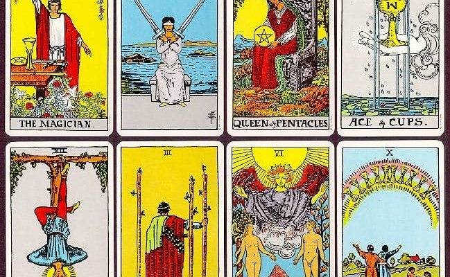 I will do awesome tarot card reading