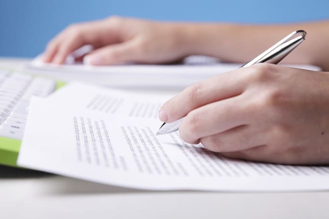 I will give you proofreading and copy editing services