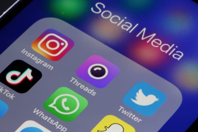 I will develop social media networking apps with chat on mobile devices