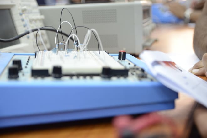 I will help in completing lab tasks and projects