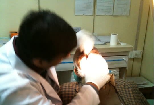 I will write SEO optimized dental articles and blogs by a dentist