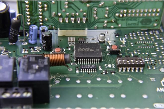 I will help in electrical engineering projects and problem in multisim, ltspice, pspice