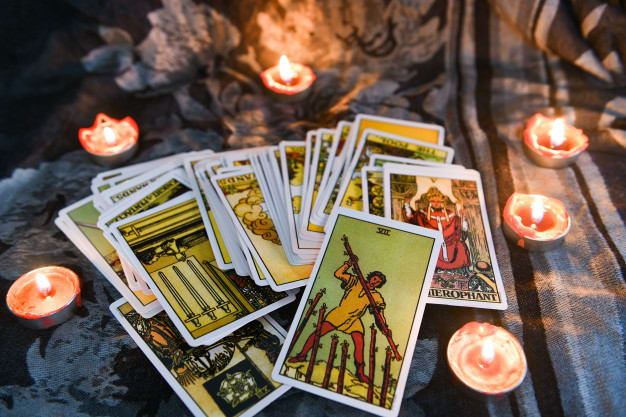 I will help you with spiritual guidance tarot readings