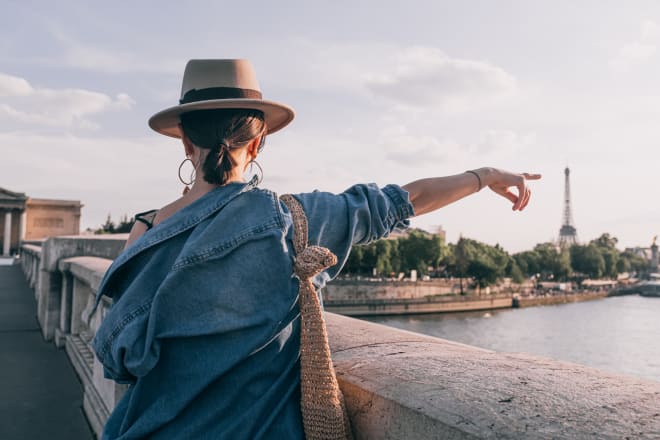 I will give you a database of expats service providers in paris