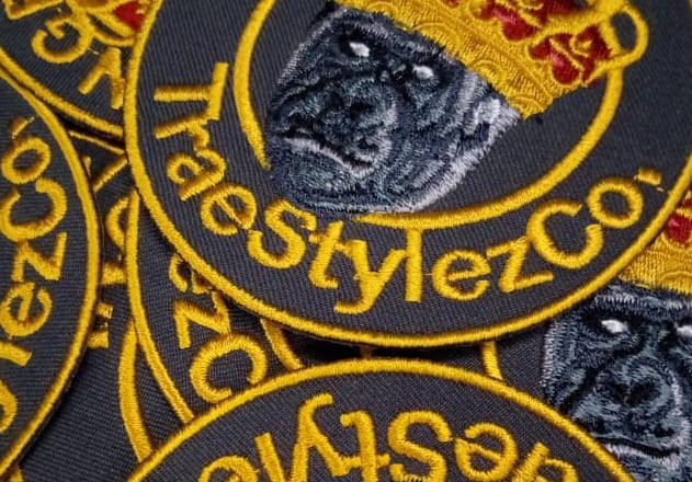 I will do quality custom embroidered patches and fast delivery